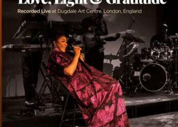 Desola – Love , Light & Gratitude